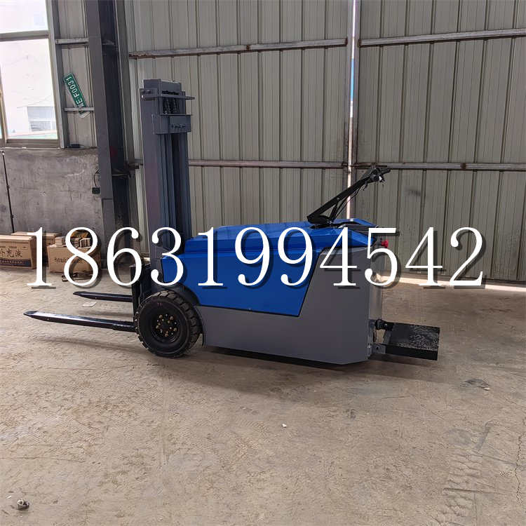 辽阳市全电动叉车插腿式堆高车液压装卸车1.5吨升高小型站驾式铲车